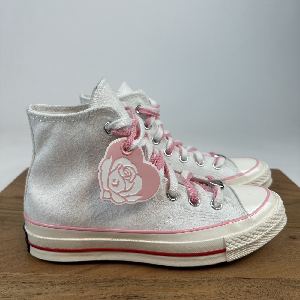 New Womens Converse Chuck Taylor All Star High Valentine's Day Shoes‎ Size 7 M